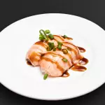 Niguiri salmão maçaricado