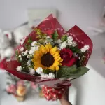 Mini de 1 rosa e 1 girassol
