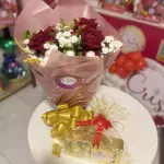 Buquê de rosas e Ferrero rocher