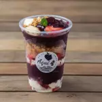 Morango, Banana, Leite em pó,Granola