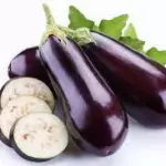 Berenjena x 250g (109)