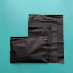 Bolsa zipper NEGRO SÓLIDO