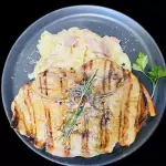 CHULETA DE CERDO CON FETTUCCINE