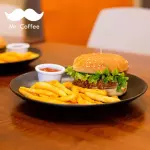 Chicken Tender Burger con papas