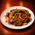 TALLARIN SALTADO DE CARNE