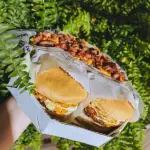 2X BURGUINHO + FRITAS BACON CHEDDAR