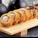 Hot roll uramaki camarão