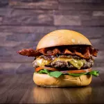 Empório Burguer X-Tudo