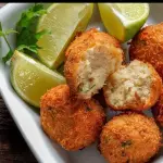 Porção de bolinho de bacalhau