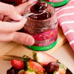 Geleia de MORANGO COM CEREJA 230g