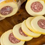 Provolone Defumado com Salame ±500g