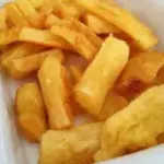 MANDIOCA FRITA
