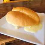 Sándwich de Queso Caliente