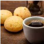 Mini Pão de Queijo