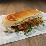 DOG bife acebolado