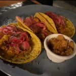 TACOS DE COCHINITA