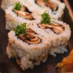 SHITAKE URAMAKI 08 unidades