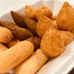 25 salgadinhos + 15 mini churros