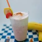LICUADO CON LECHE
