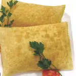 Pastel de carne com mussarela