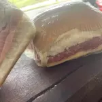 pebete salame y queso