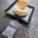 HOT CAKE PAY DE LIMON
