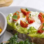 AVOCADO & BURRATA TOAST