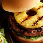 Hamburguesa hawaiana