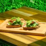 Rúcula y jamón crudo