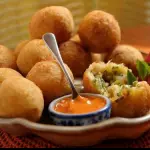 BOLINHA DE MACAXEIRA