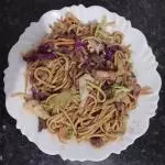 yakisoba misto Carne e frango