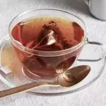 Agua aromática o té caliente
