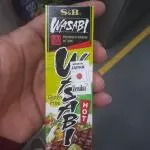 Raiz forte Wasabi em pasta