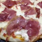 29 - muzzarella y Crudo