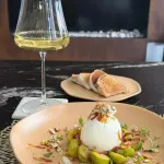 Burrata con Coles de Bruselas