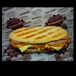 SANDWICH SUPER MIXTO DE CARNE.