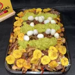 Picada con Guacamole,Plátanos,Huevos