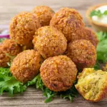 Falafel (bolinho de grão de bico)