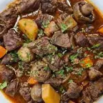 Guisadinho ao Vinho-Marmita Funda