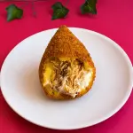 Coxinha de Frango com Requeijão