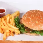 Suprema de carné Mechada