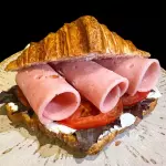 Jamon y Mayo Croissant