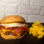 BURGER BACON EGG