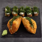 2 temaki empanado e 10 hot holls