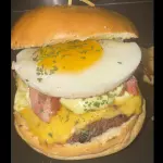 La Rompe Huevos