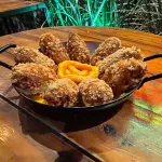Bolinho de Chicken