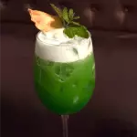 Piña con Hierba buena