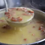Caldo de mandioca