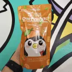 Jugo sobre naranja