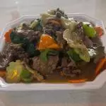 Res con vegetales salsa ostra